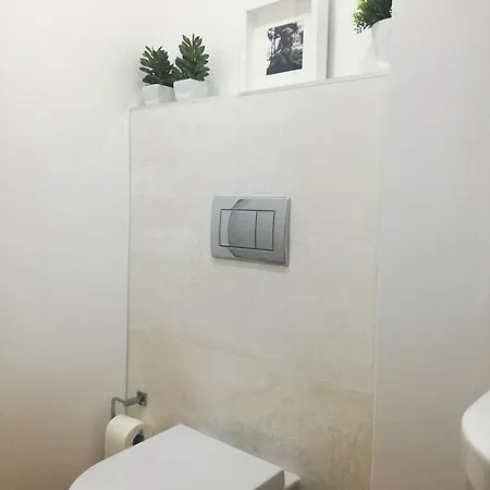 Vitoria's House Guest house *
