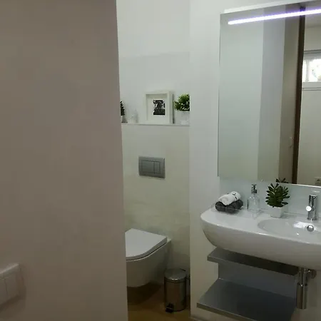 Vitoria's House Gasthuis 3*